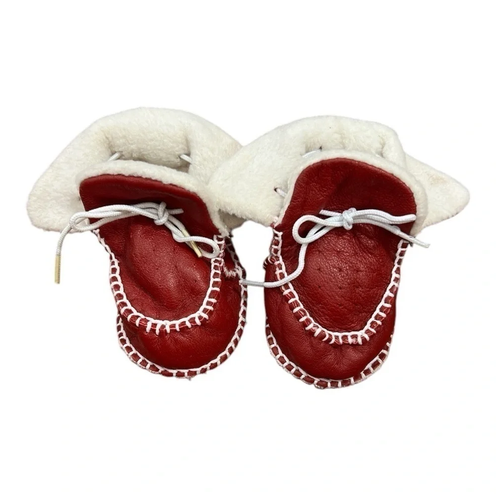 Little EDA baby booties